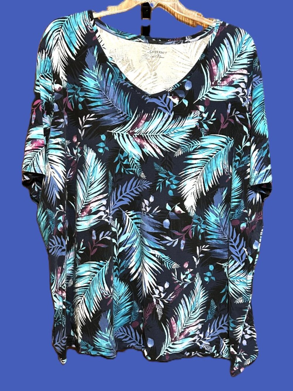 Catherine's, Size 5X, vibrant multicolor scoop neck top